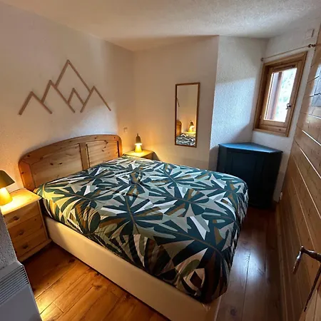Vue Magnifique Avec Piscine,pied Des Pistes De Ski,garage Appartement